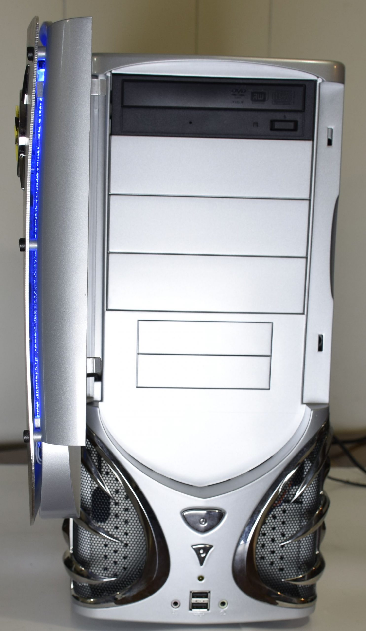Gladiator PC- Asus M3A78-EM, AMD Athlon 2.6GHz, GeForce 9500 GT 1GB, RAM 4GB, HDD 500GB, Win10 - Image 3