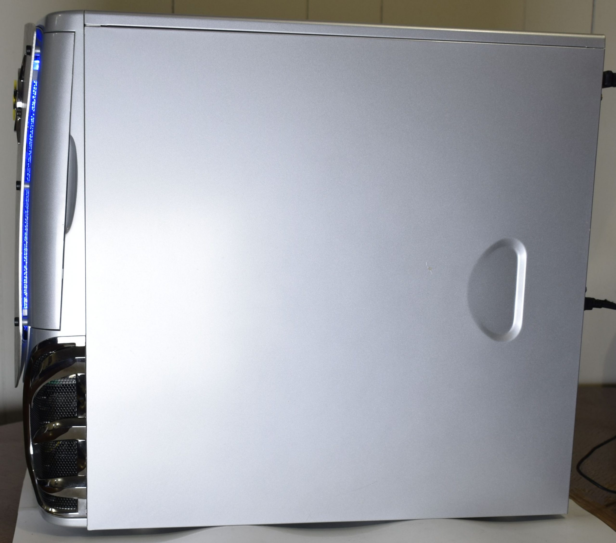 Gladiator PC- Asus M3A78-EM, AMD Athlon 2.6GHz, GeForce 9500 GT 1GB, RAM 4GB, HDD 500GB, Win10 - Image 5