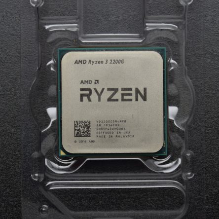 AMD Ryzen 3 2200G 3.5GHz AM4 Socket Processor YD2200C5M4MFB w/ Radeon Vega 8 Graphics