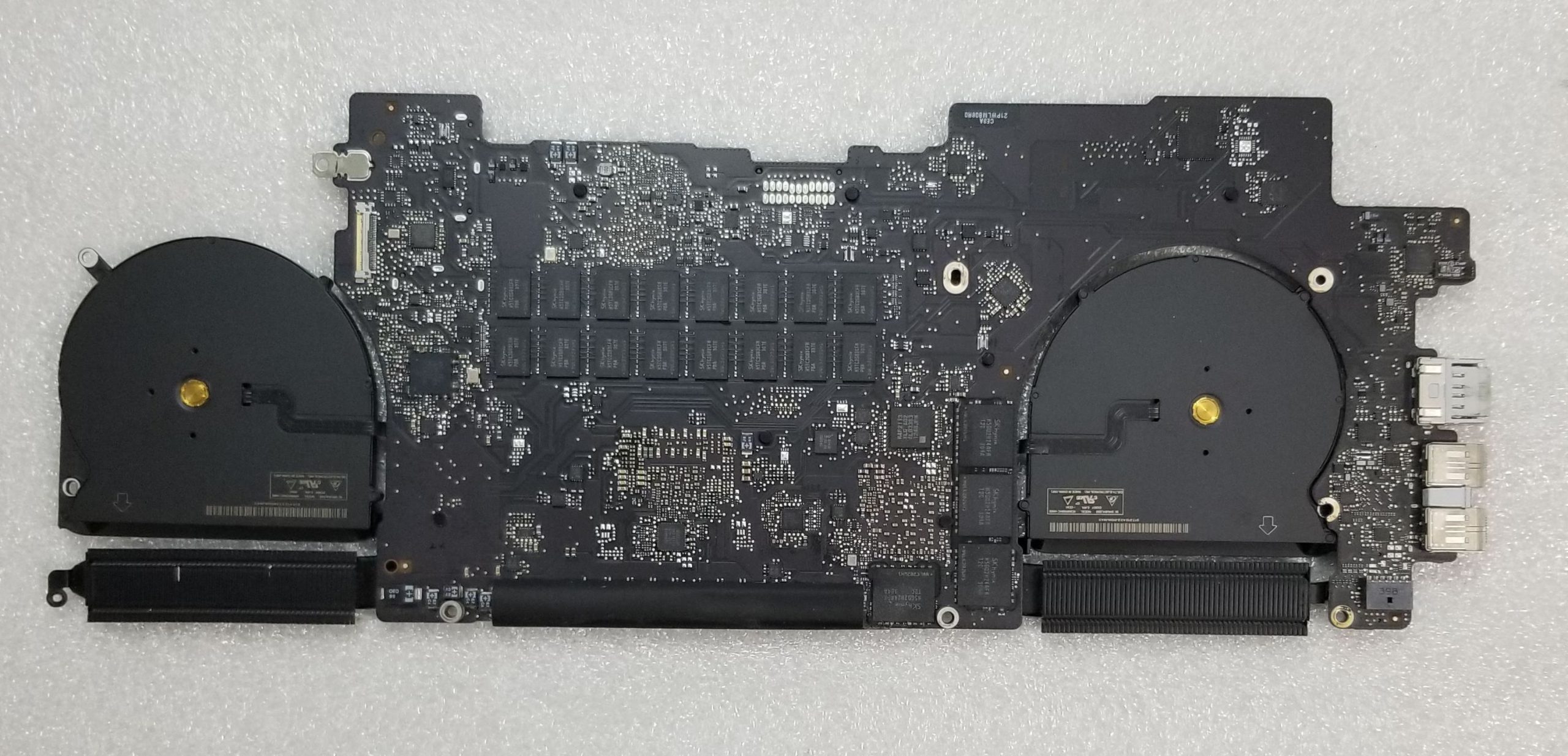 MacBook Pro 15 A1398 2012/2013 i7 2.7GHz 8GB Logic Board 820-3332-A Dual GPU - Image 2
