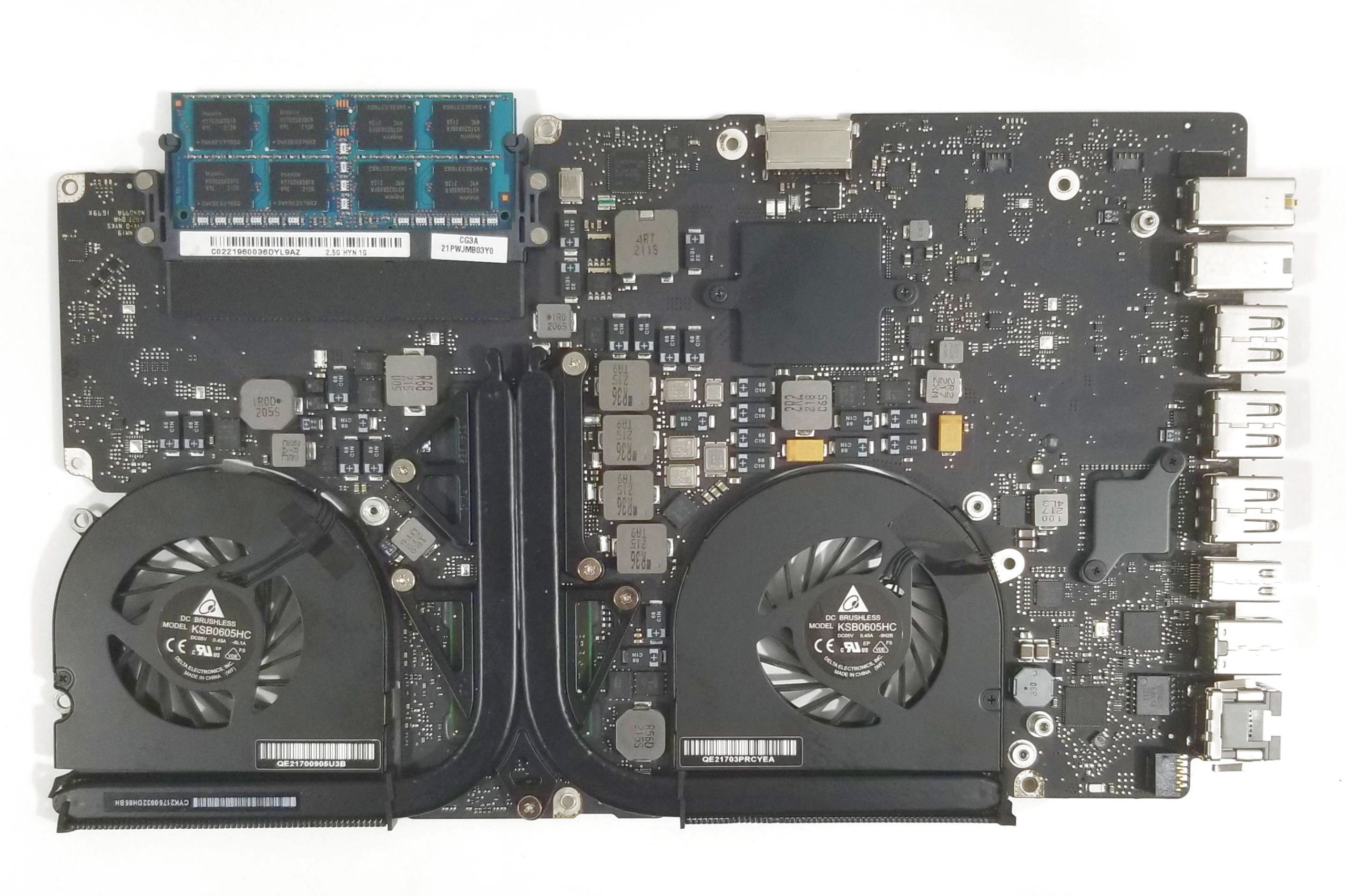 MacBook Pro 17 A1297 2011 Logic Board 820-2914-B i7 2.5GHz GPU 6770M 1GB TESTED