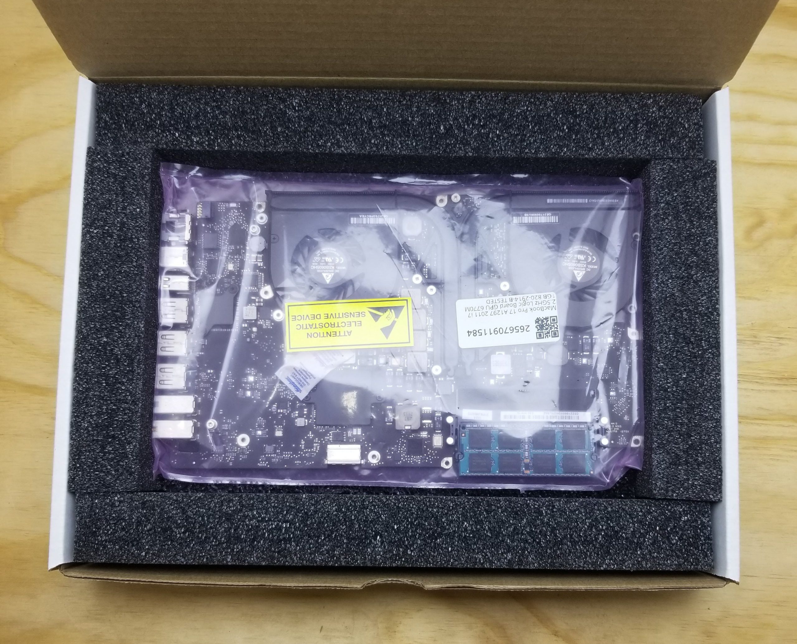 MacBook Pro 17 A1297 2011 Logic Board 820-2914-B i7 2.5GHz GPU 6770M 1GB TESTED - Image 5