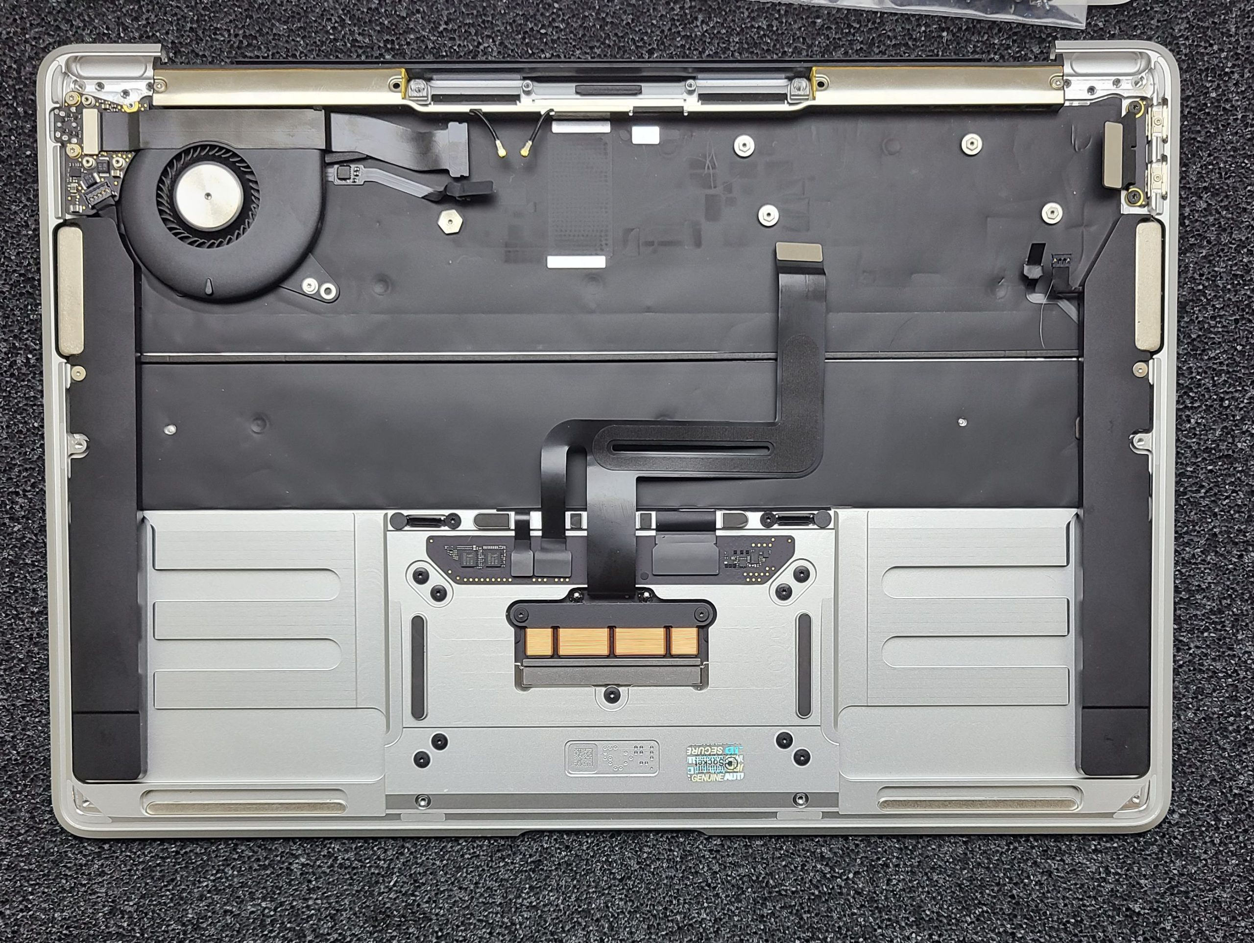 GRD B MacBook Air 13 A2179 Silver Top Case Keyboard Touchpad Bottom cover & more - Image 3