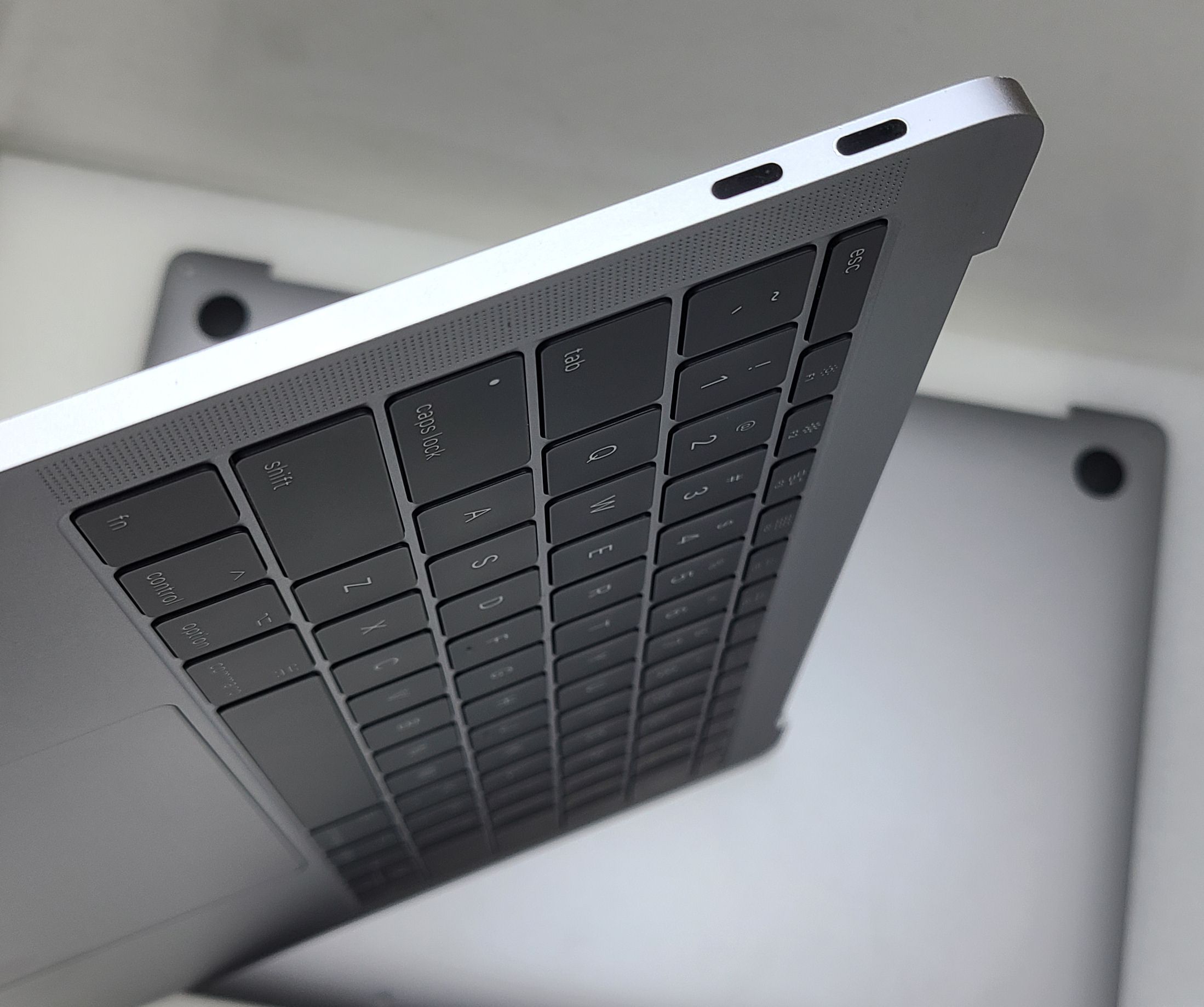 MacBook Pro 13" A1708 2017 Top Case Gray Keyboard Battery 82% TrackPad Bottom Cover - Image 2
