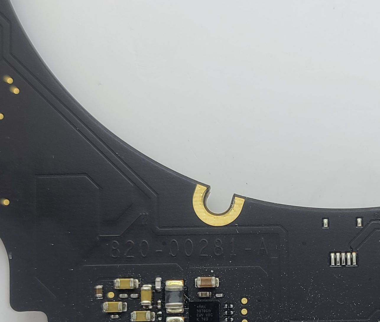 MacBook Pro 15" A1707 2016 2.9Ghz i7 16GB 2TB Logic Board 820-00281-A TouchID - Image 5