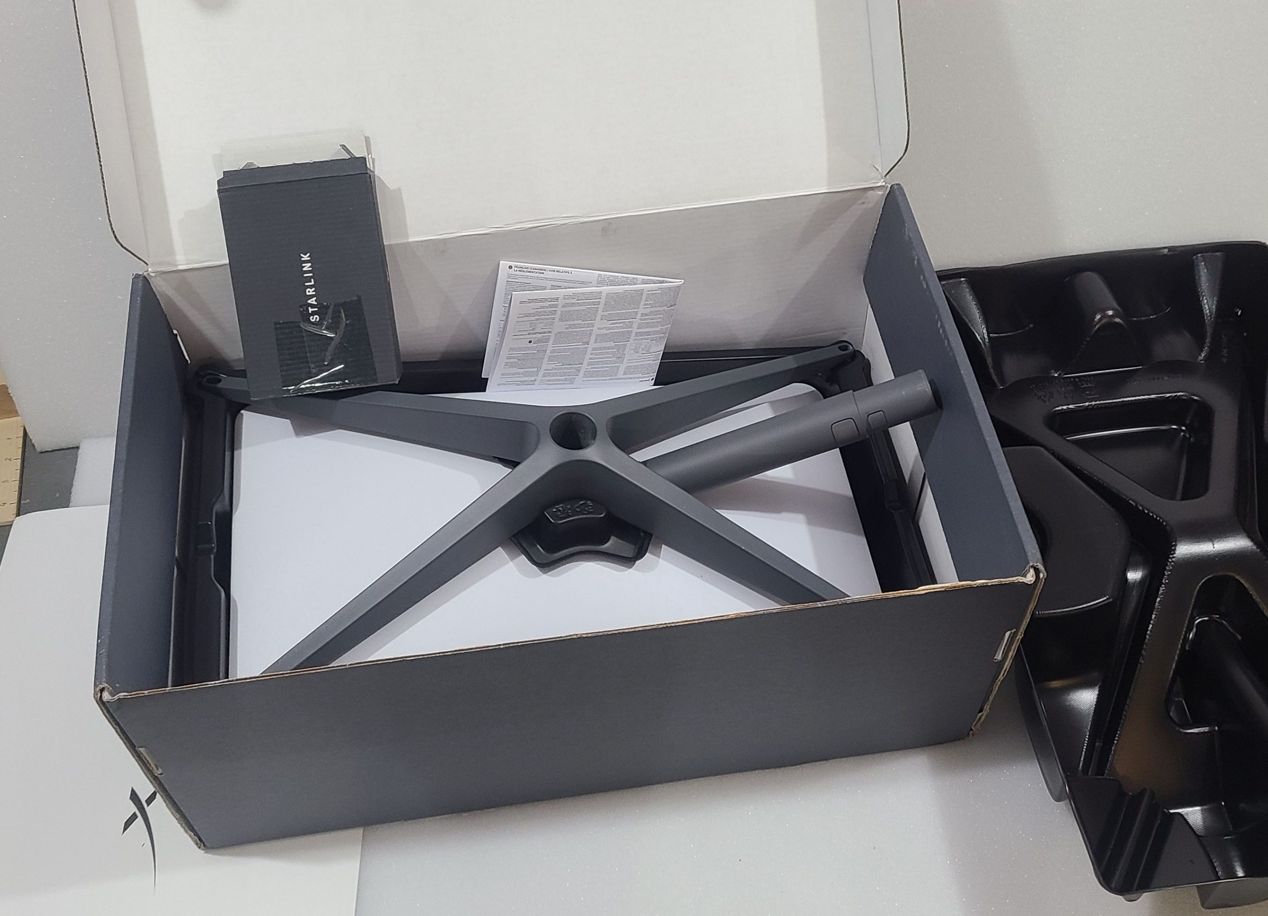 Starlink V2 Satellite Dish Kit with Router & Ethernet Adapter - UTA-212 UTR-211