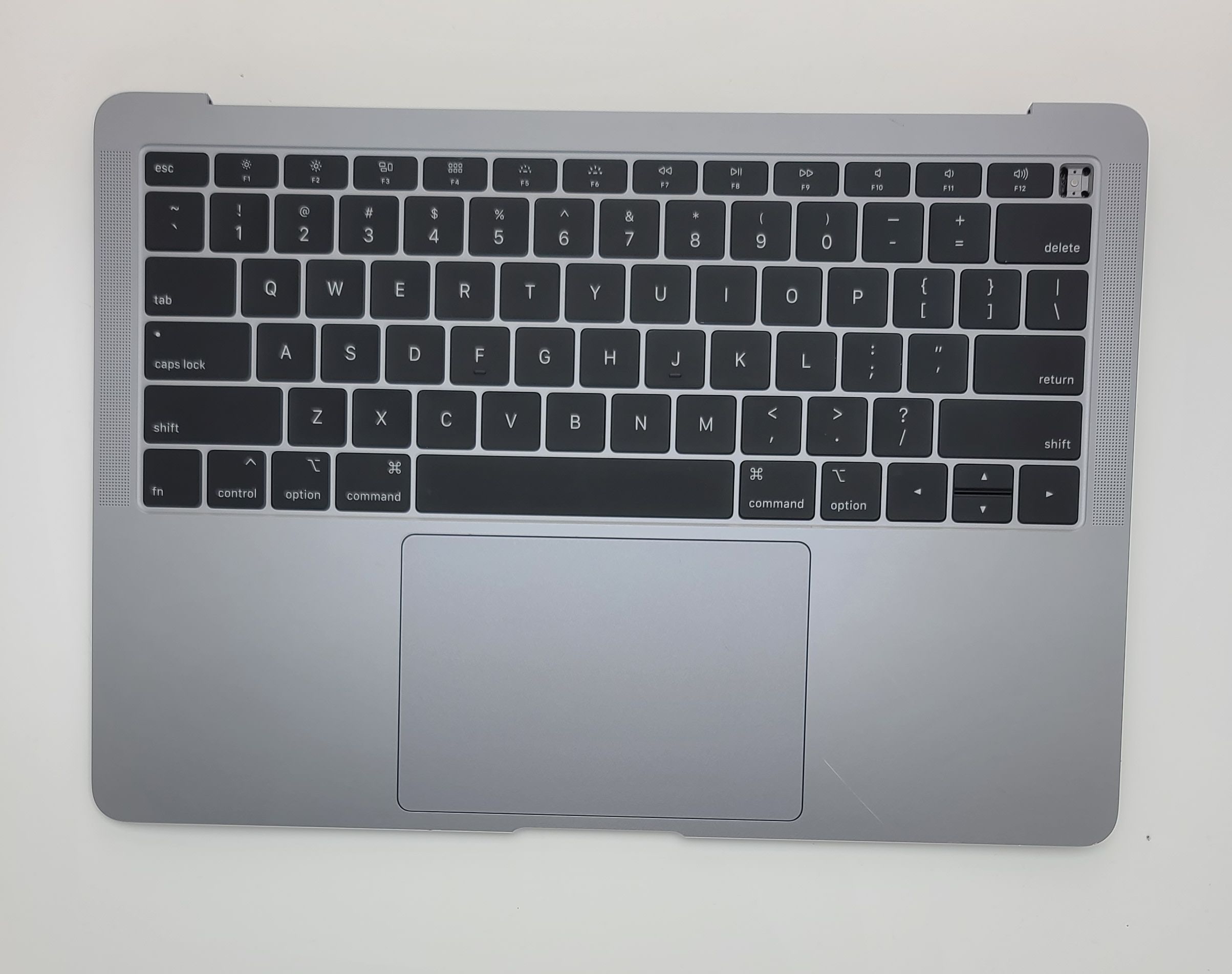 GRD B+ MacBook Air 13” A1932 Gray Top Case Keyboard Touchpad, Battery is dead