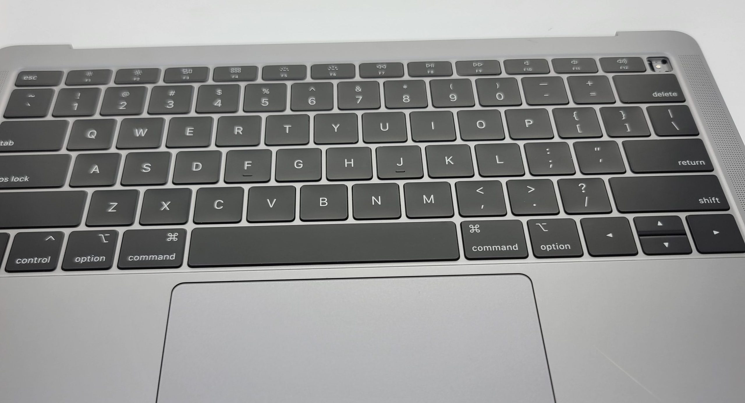 GRD B+ MacBook Air 13” A1932 Gray Top Case Keyboard Touchpad, Battery is dead - Image 5
