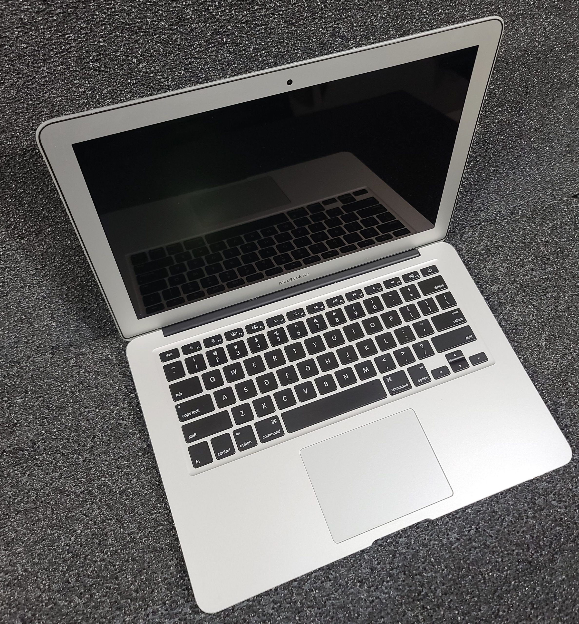 Grd A- MacBook Air 2017 13" | 1.8GHz i5 8GB RAM 128GB SSD MacOS Pre-Installed - Image 2