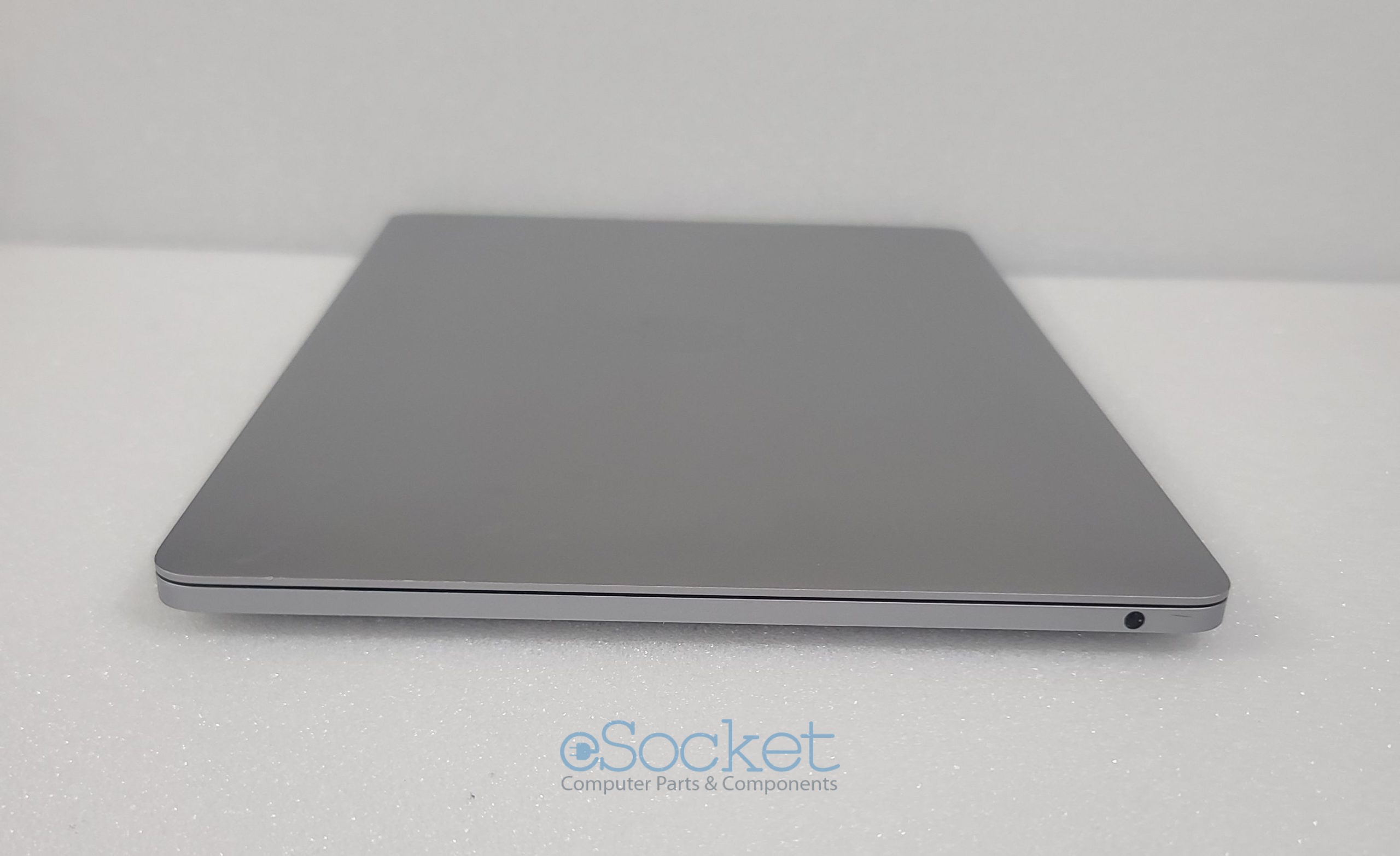 Apple 2020 MacBook Pro 13" M1 3.2GHz (8-Core GPU) 8GB RAM 256GB SSD - Image 3