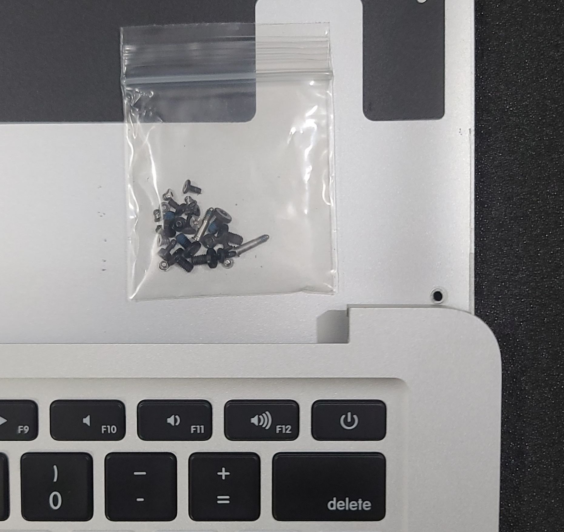 MacBook Air A1466 13" 2013-17 Top Case Battery Keyboard Trackpad Bottom Cover - Image 8