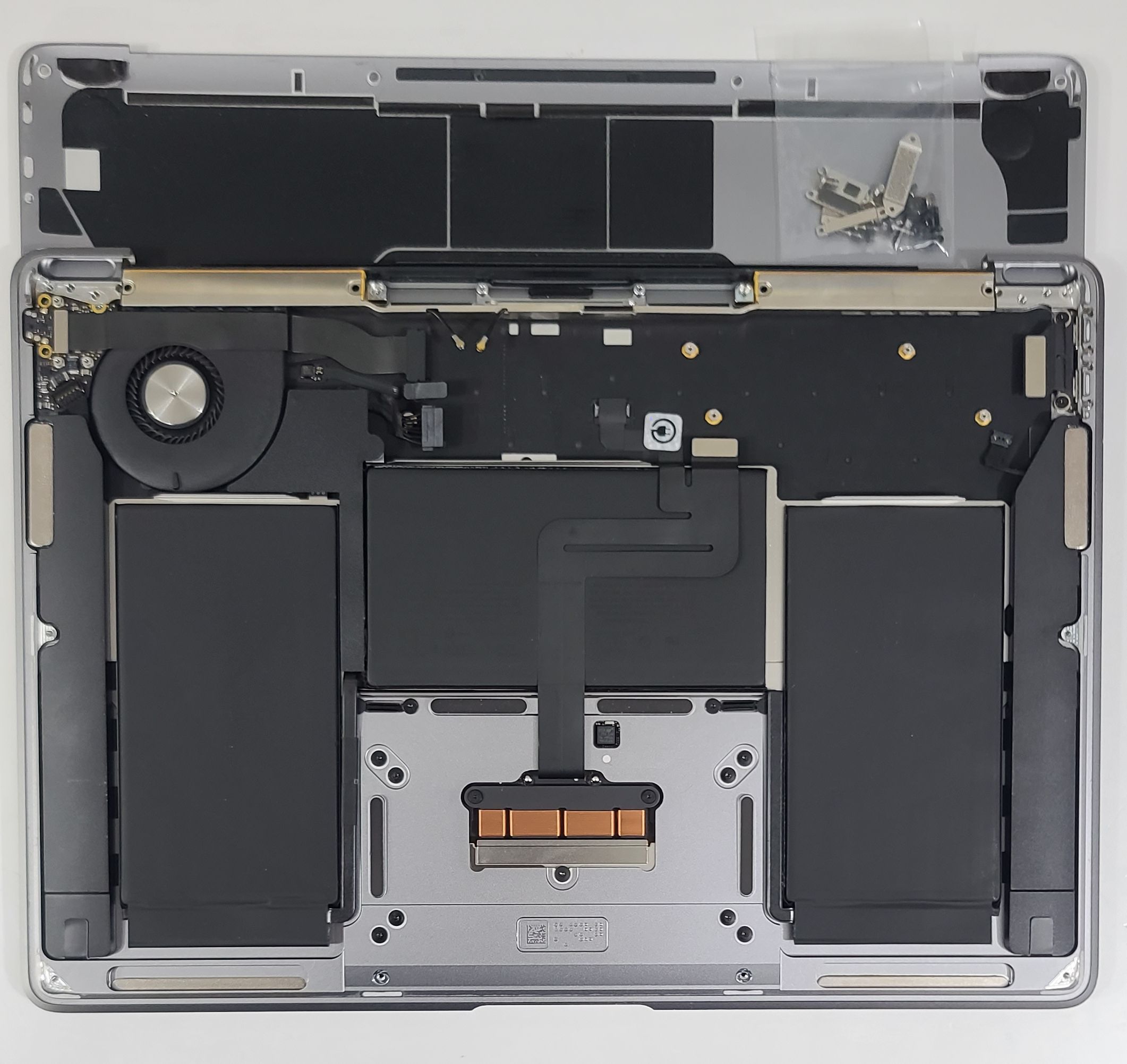 B+ MacBook Air 13β A1932 Gray Top Case Russian Keyboard Touchpad Battery 90% - Image 2