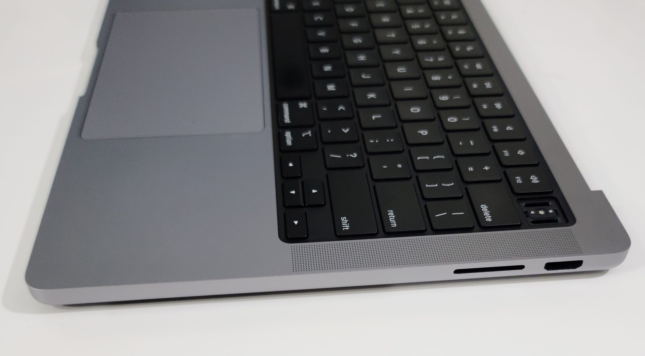 A2918 MACBOOK PRO 14" M3, 2023 - TOP CASE SPACE GRAY TRACKPAD BATTERY 93% - Image 6